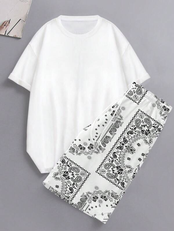 8155 1t-009 SHORT con estampado de paisley