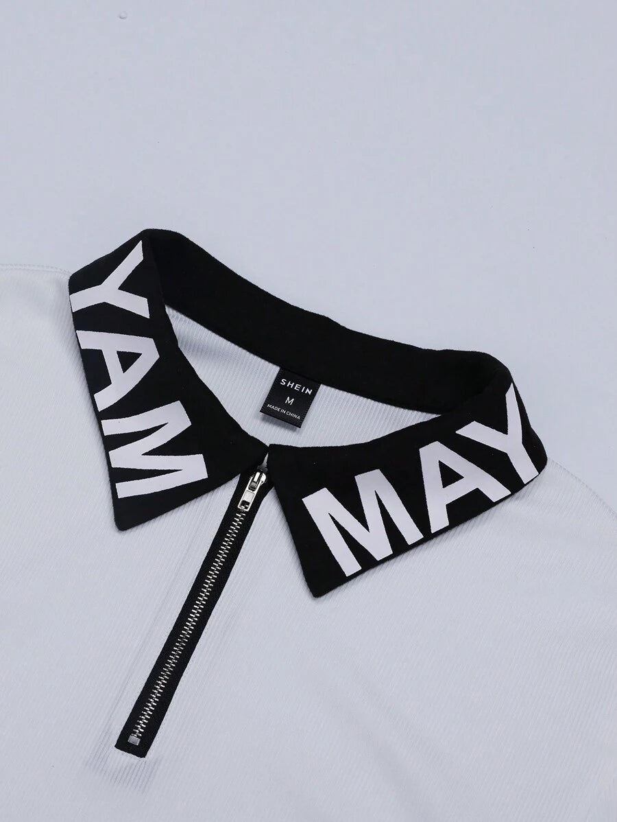 7804 1t-006 Camisa polo con estampado de letra de cuello en contraste con cremallera cuarta