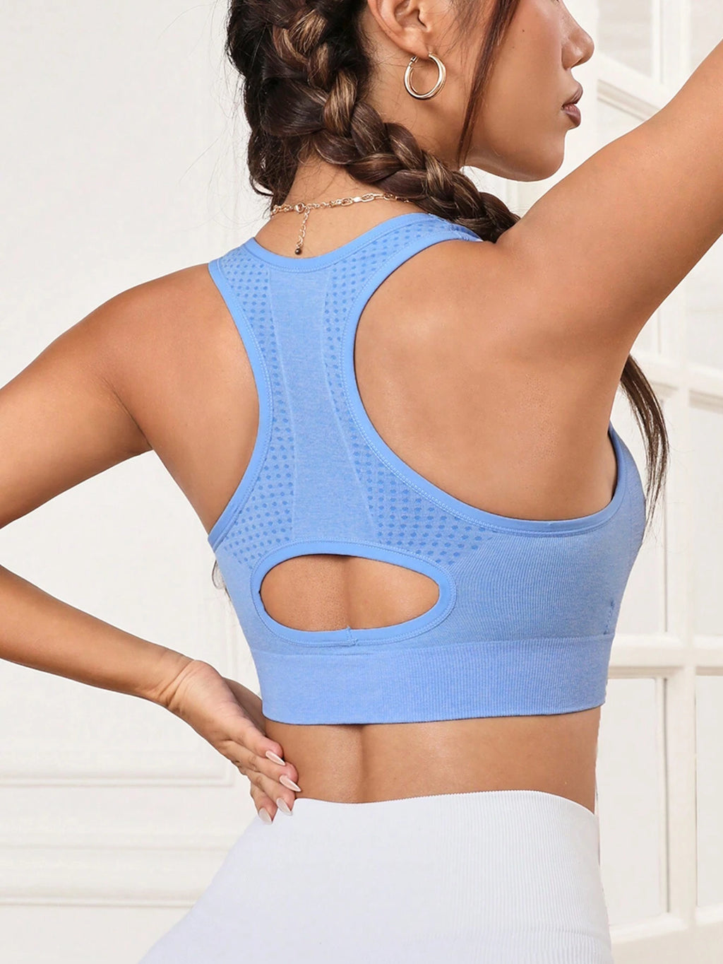 8903 1t-007 Sujetador deportivo con abertura trasera