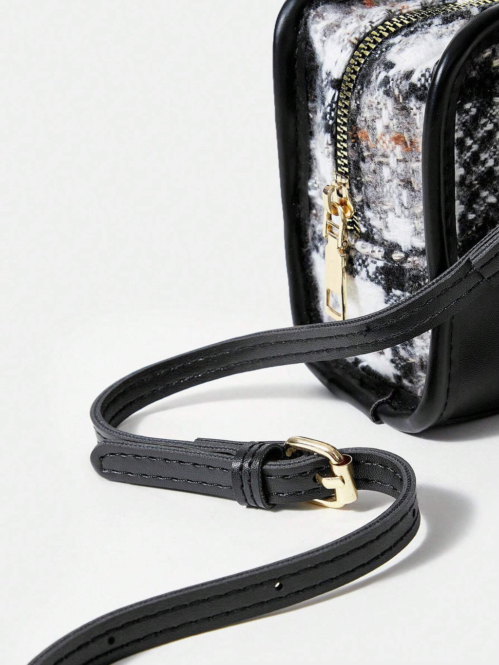 8768 1t-002 Bolsa De Bandolera A Cuadros Con Correa Ajustable