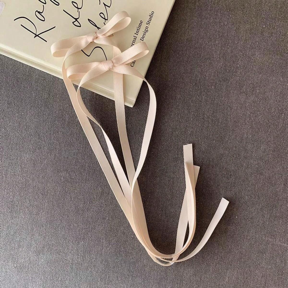 8111 1b-012 Una Banda Para El Cabello Trenzada Blanca