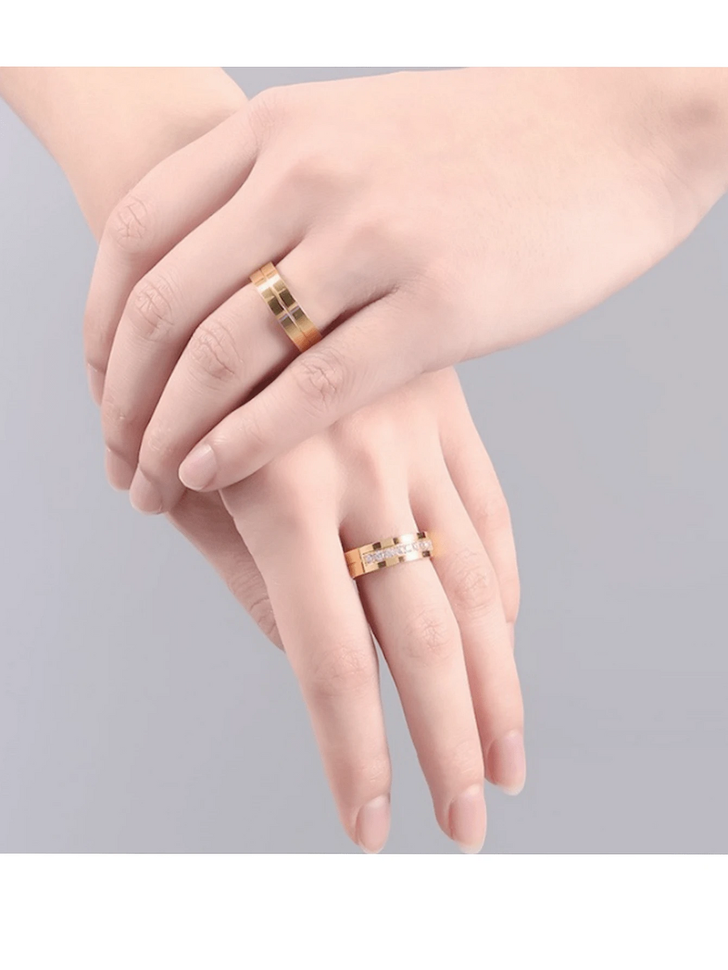 15387 2b-01-05 Anillo tono dorado 2 Pzas