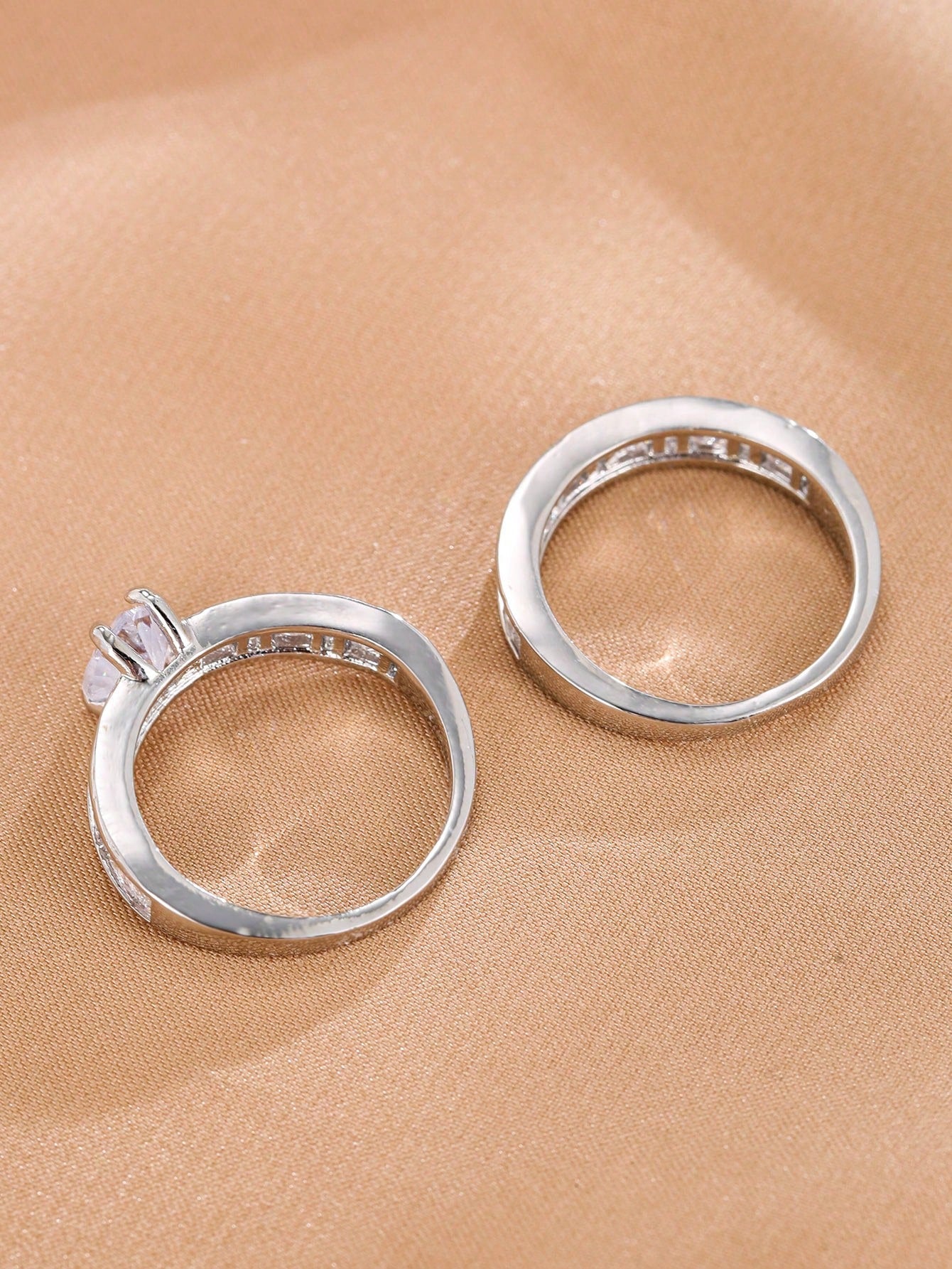 9389 a10-22 Dos Piezas Minimalista De Lujo Corazón Cortado Cz Incrustado Anillos Para Parejas