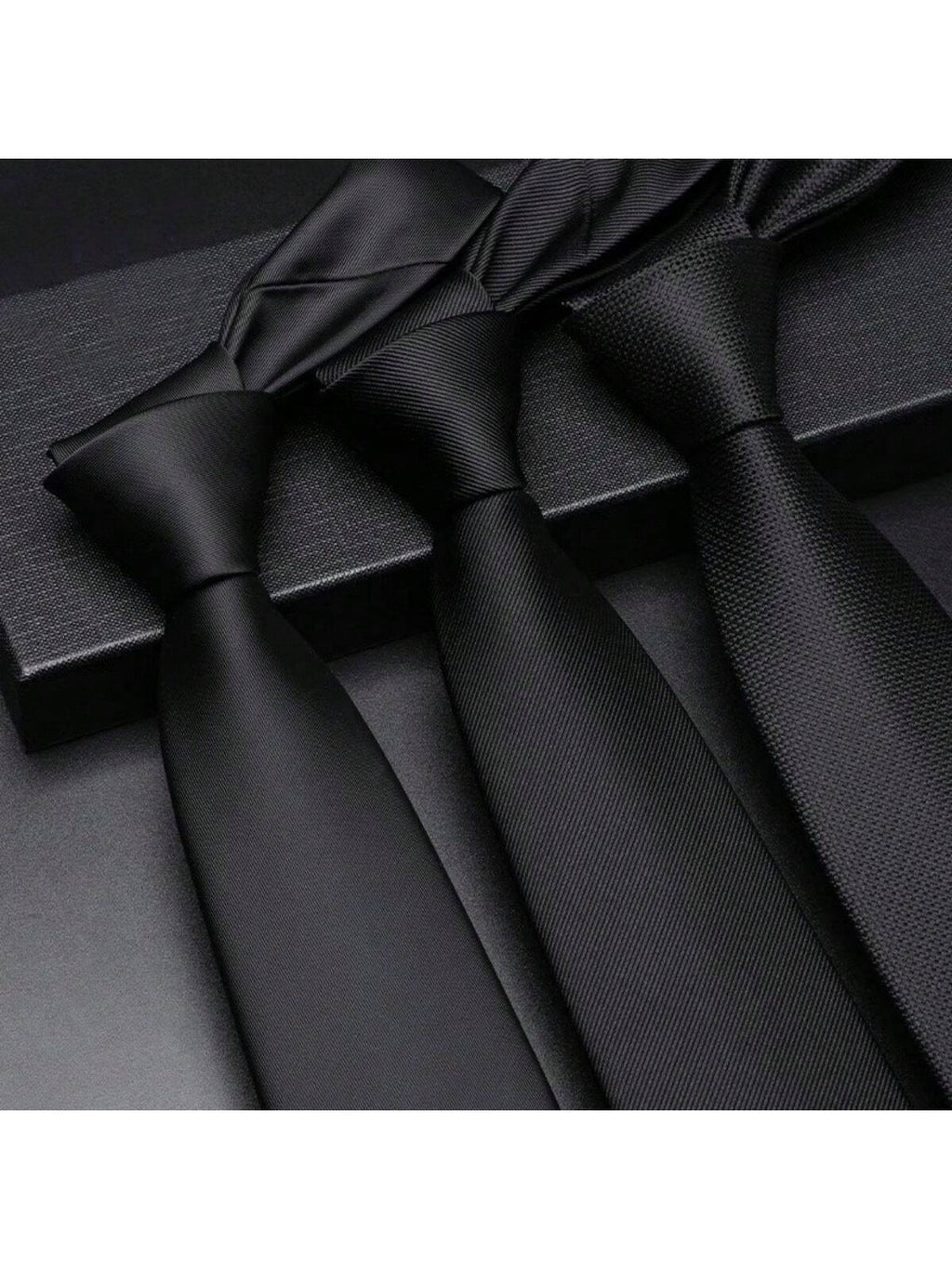 13504 1a-008 Corbata de espiga negra 1 Pza