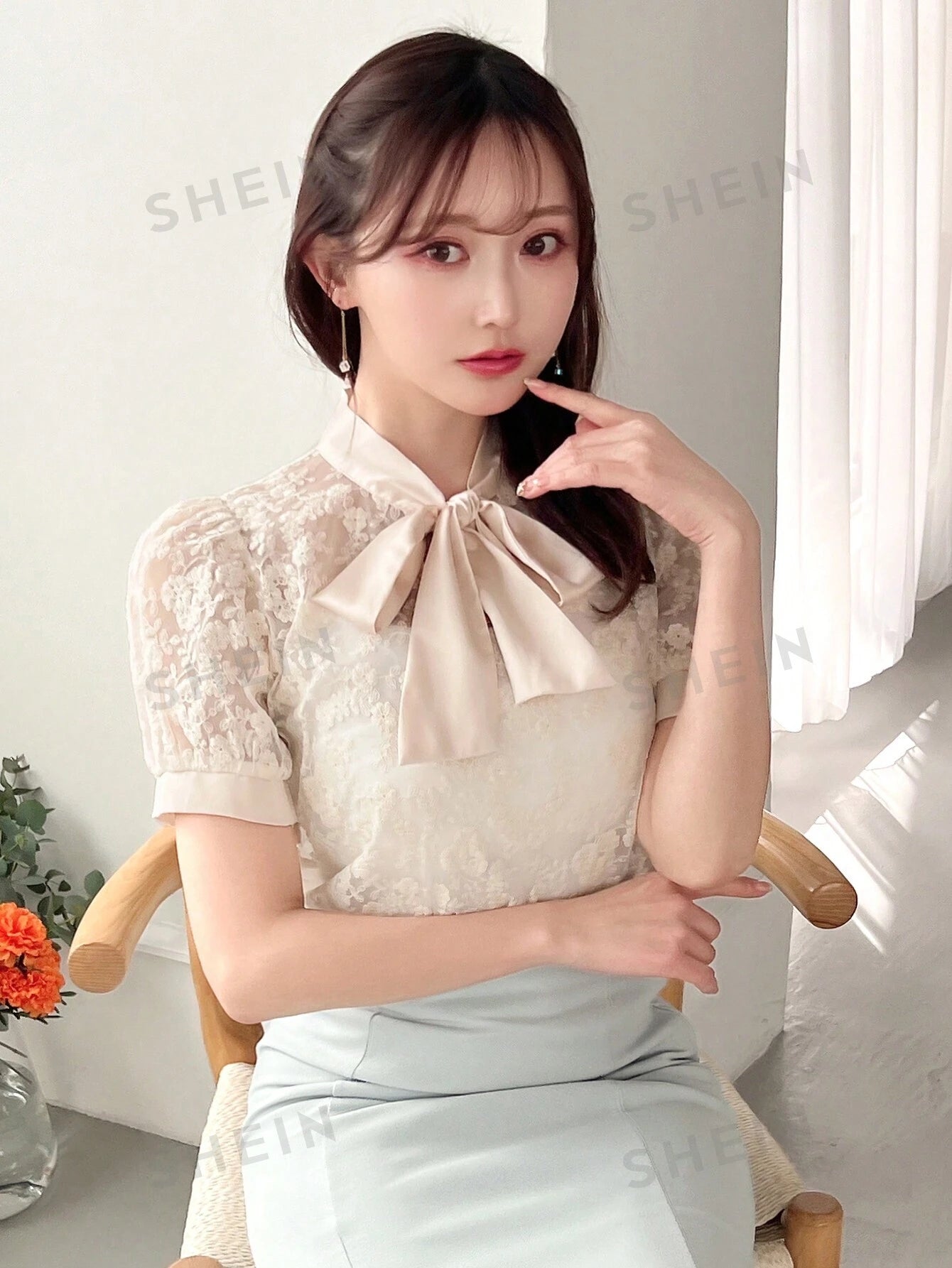 17232 1a-008 Blusa Con Bordado De Flores 1 Pza