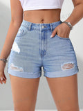 13813 2a-04-21 Shorts casuales de mezclilla con detalles desgastados