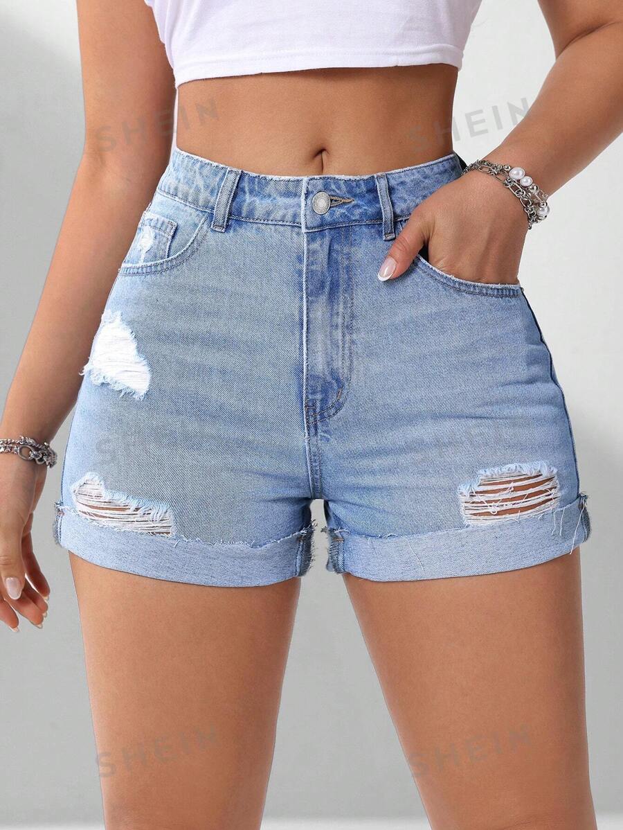13813 2a-04-21 Shorts casuales de mezclilla con detalles desgastados