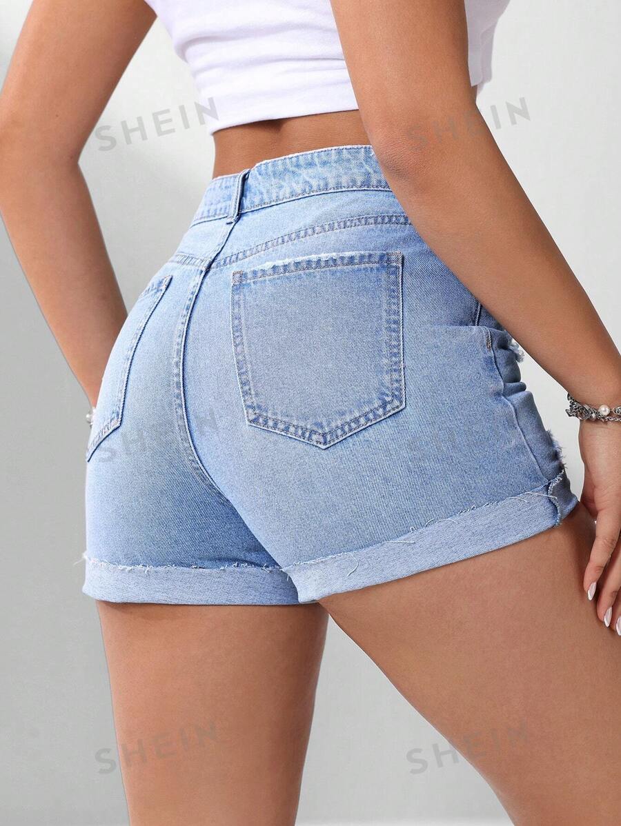 13813 2a-04-21 Shorts casuales de mezclilla con detalles desgastados