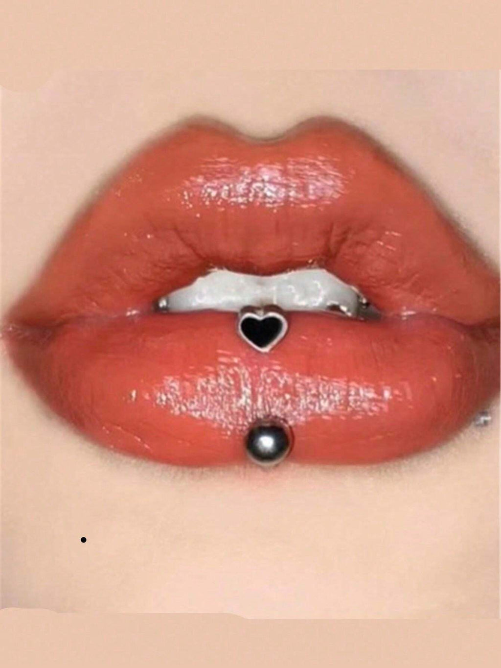 12013 1b-022 Piercing De Labio Con Corazón 1 Pza