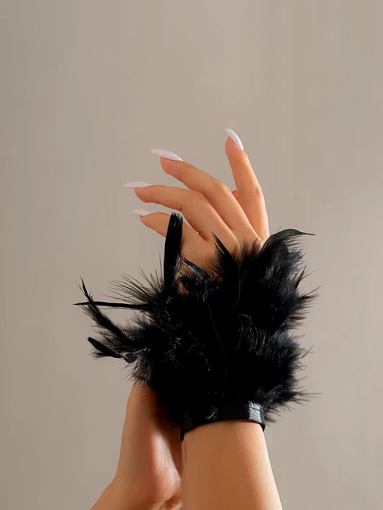 13346 1a-007 Una Pieza De Pulsera De Pluma