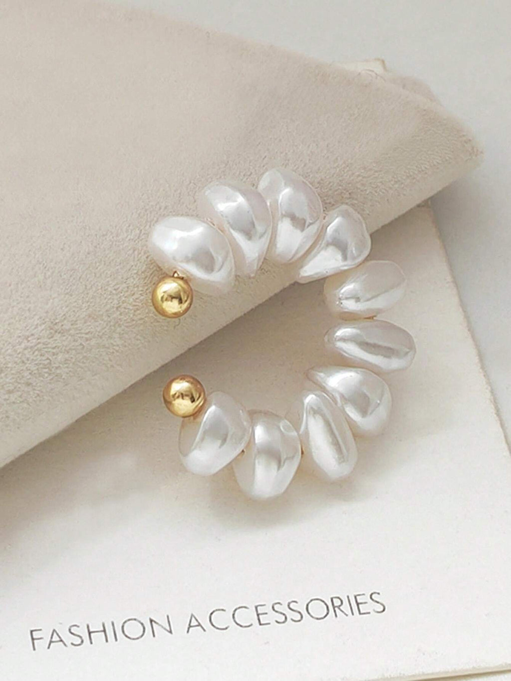 14326 1b-047 Ear cuff 1 Pza