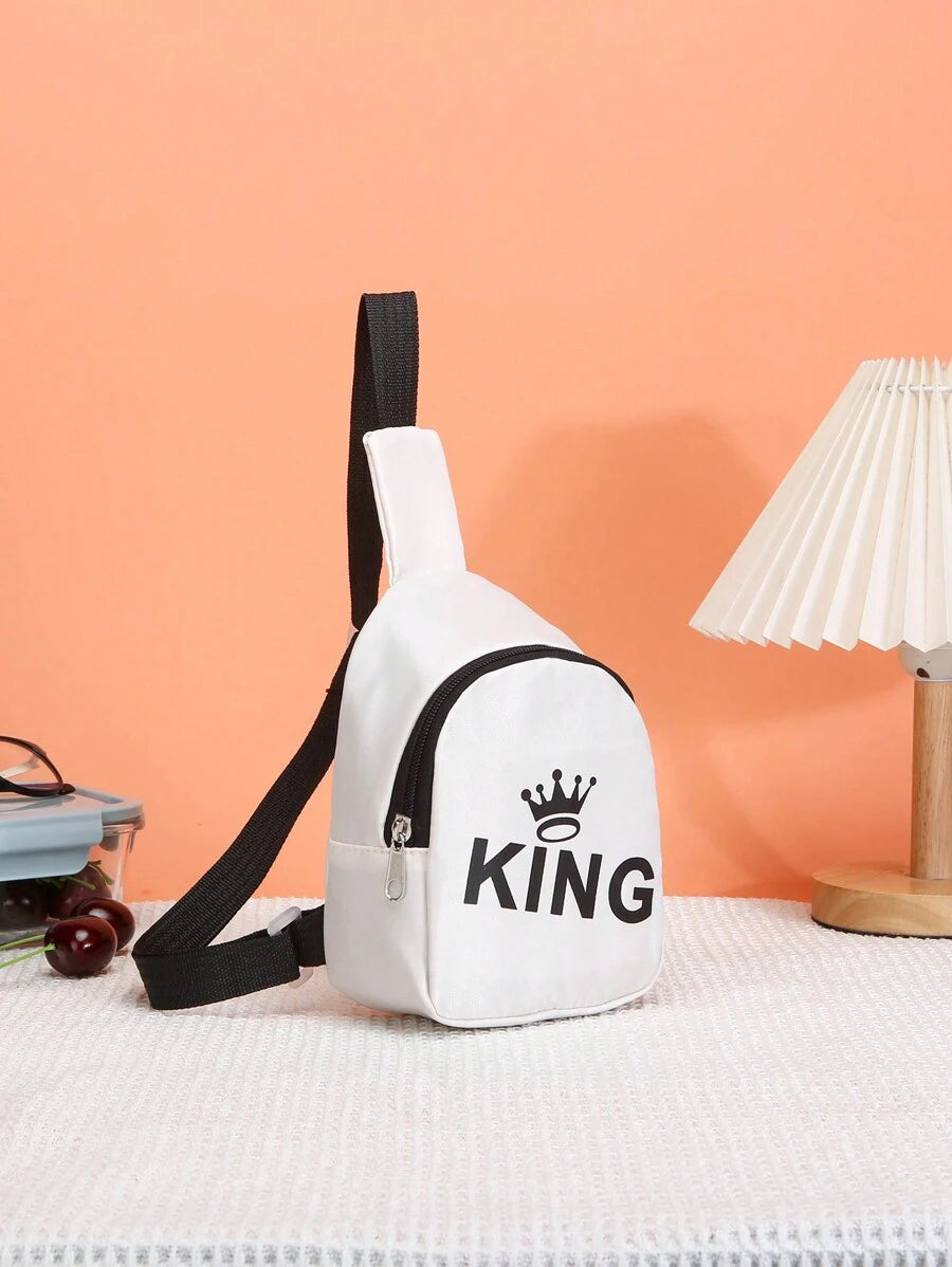 14599 1a-031 Bolso de pecho con patrón de letra de corona y cierre de cremallera