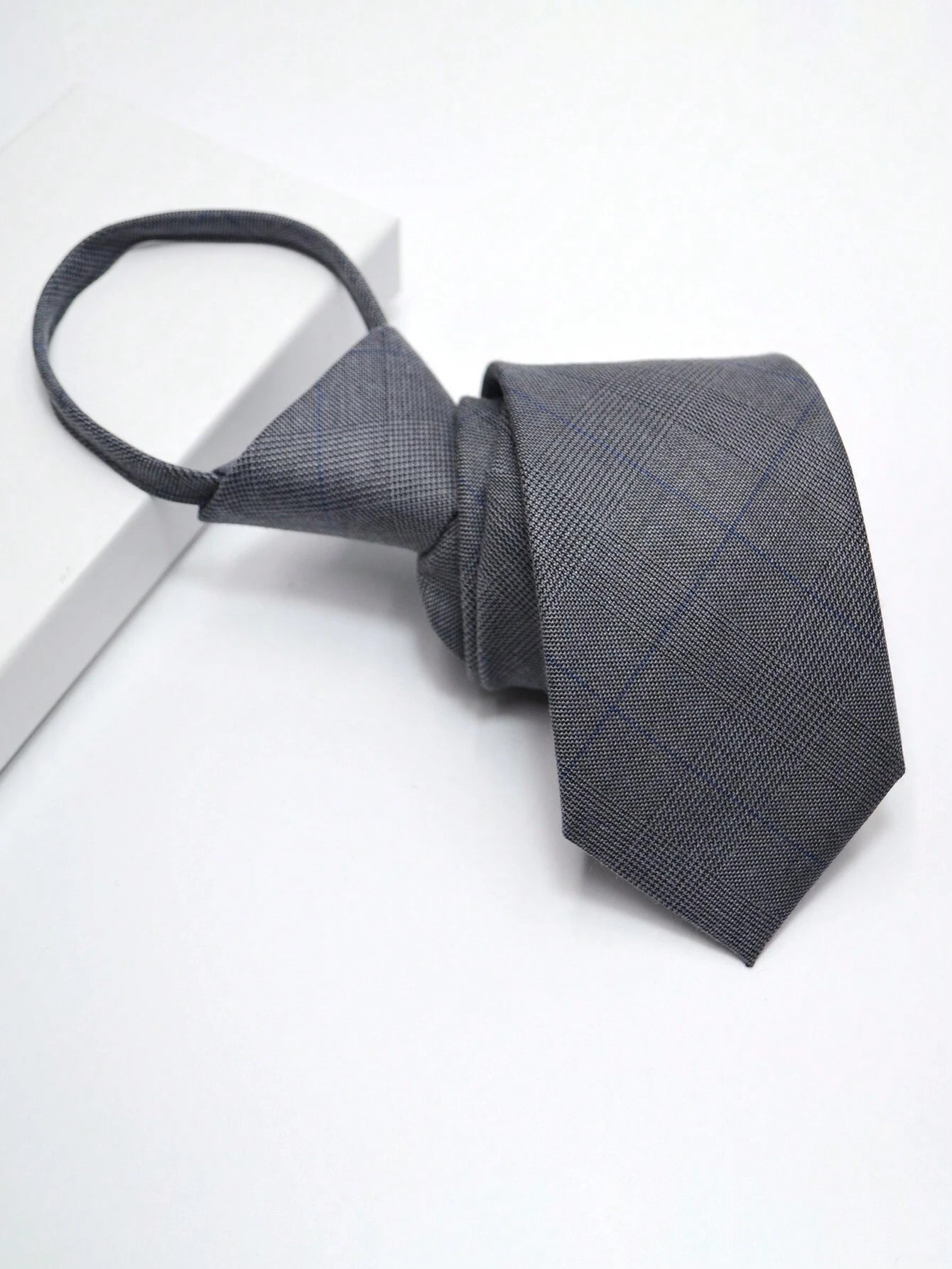 13513 1a-008 Corbata estilo rayas 1 Pzas