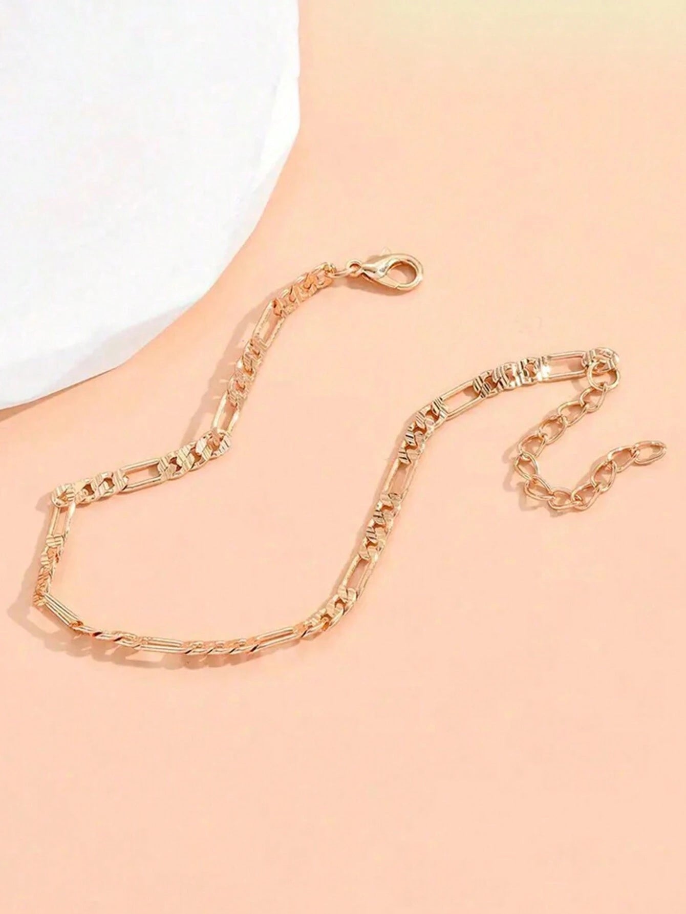 13269 2b-02-04 Tobillera minimalista chapada en oro 1 Pza