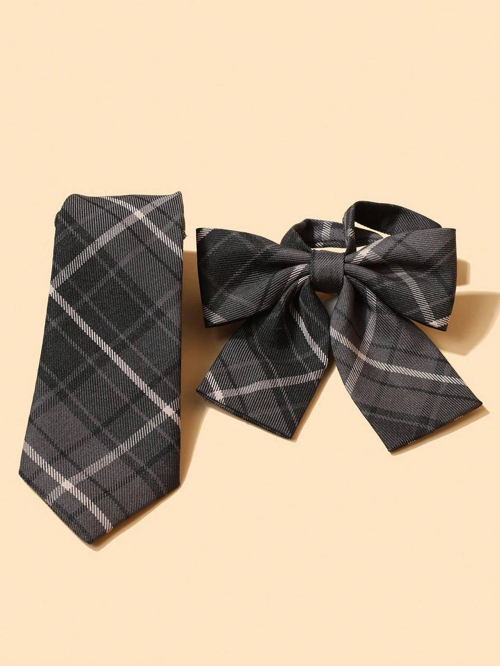 13528 1a-008 Corbata de cuello escolar 1 Pza