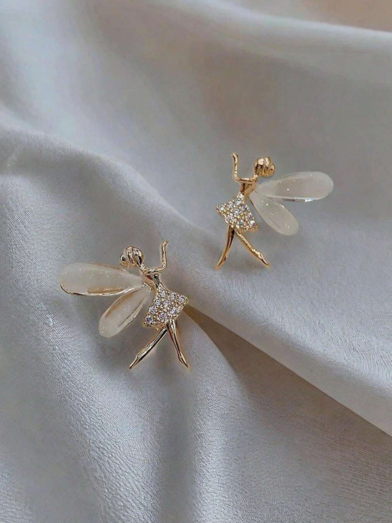 15832 1b-04-07 Pendientes de tachuela con diamante de imitación hada