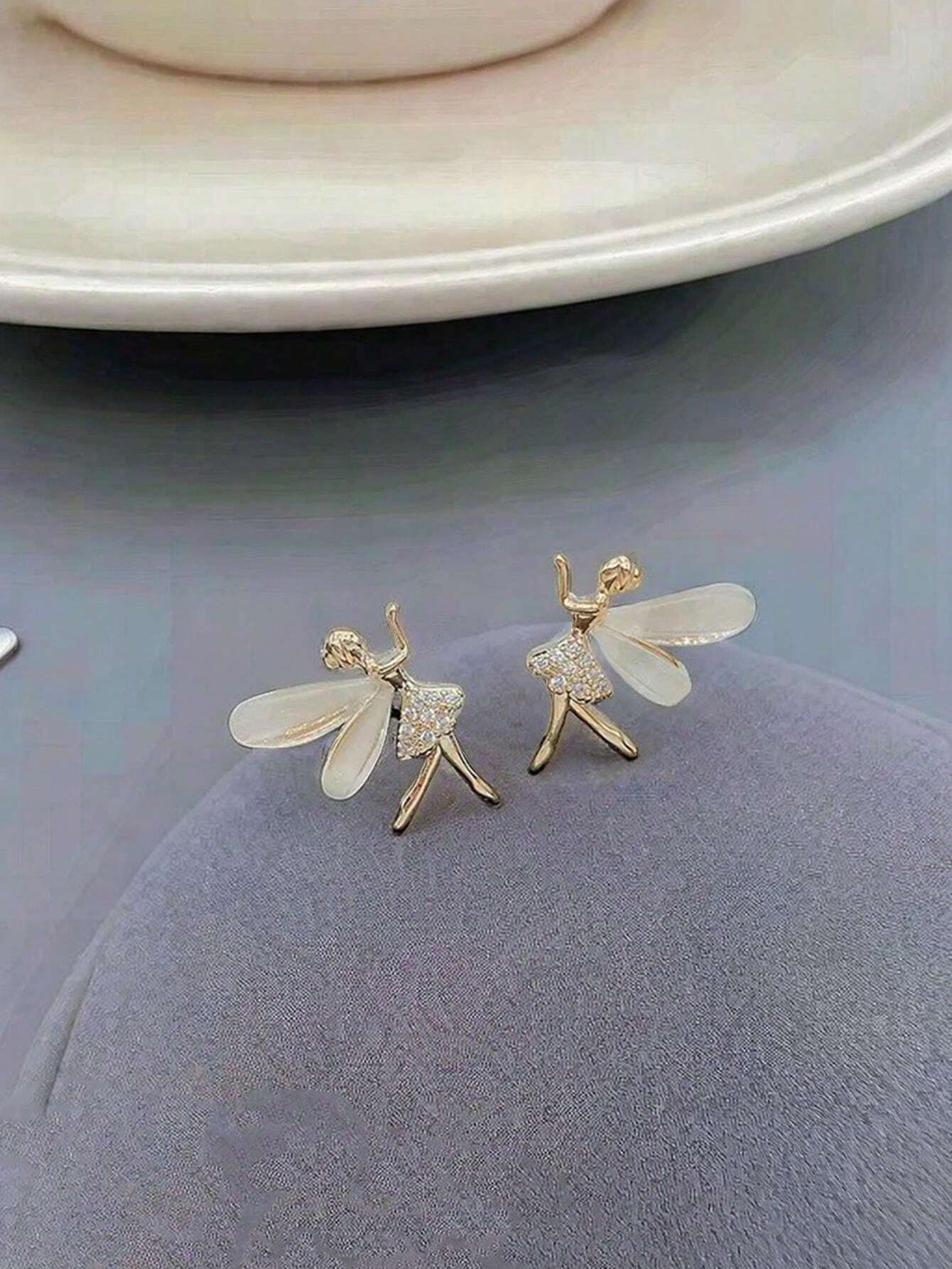 15832 1b-04-07 Pendientes de tachuela con diamante de imitación hada