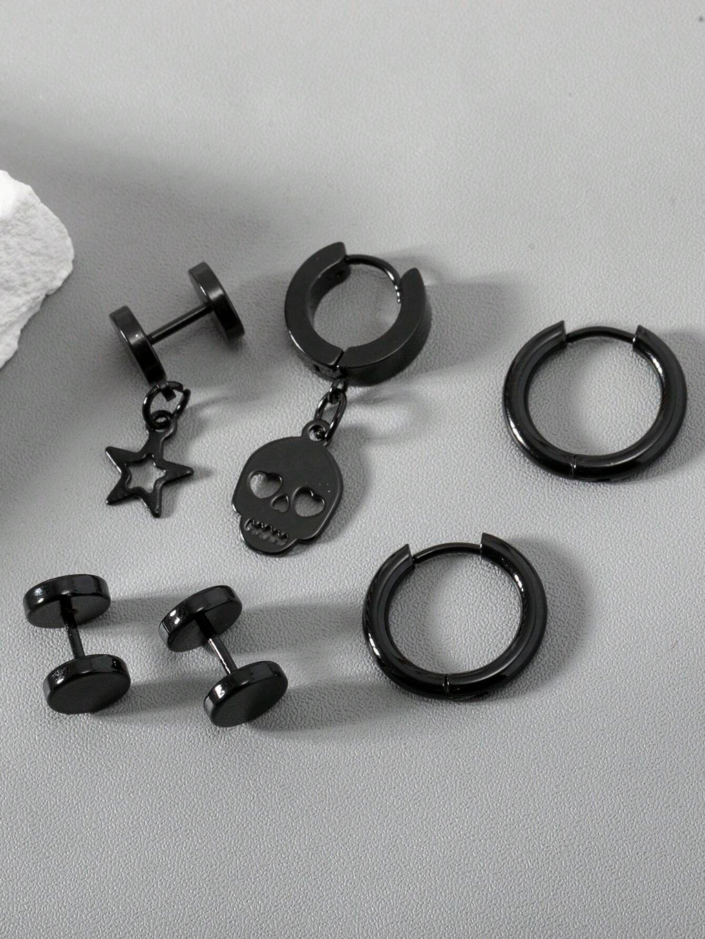 16061 1b-001 Pendientes Diseño calavera punk 6 Pzas