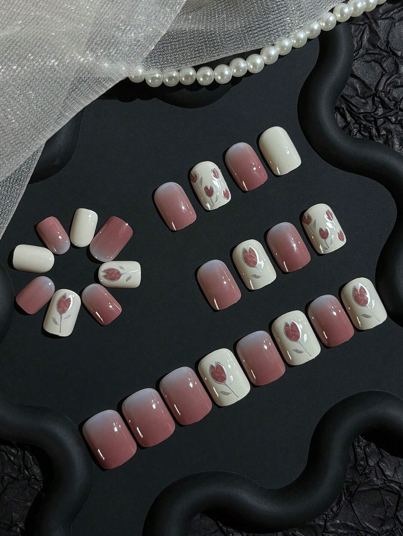 18531 1b-067 Uñas postizas cortas de tulipán 24 Pzas