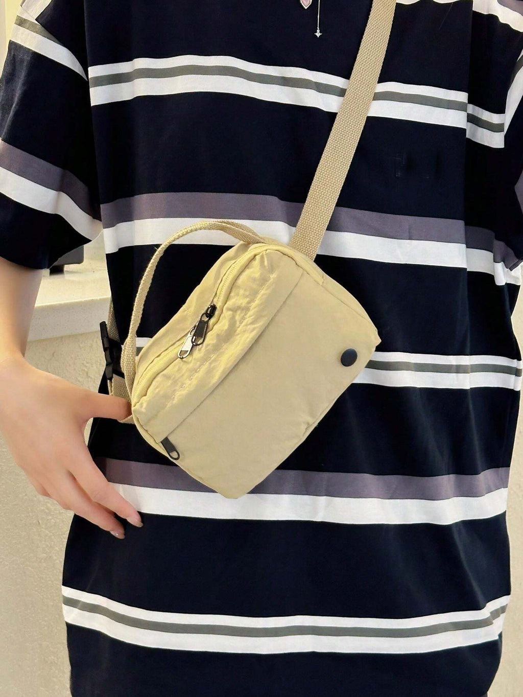 14784 1c-016 Bolso de hombro 1 Pza