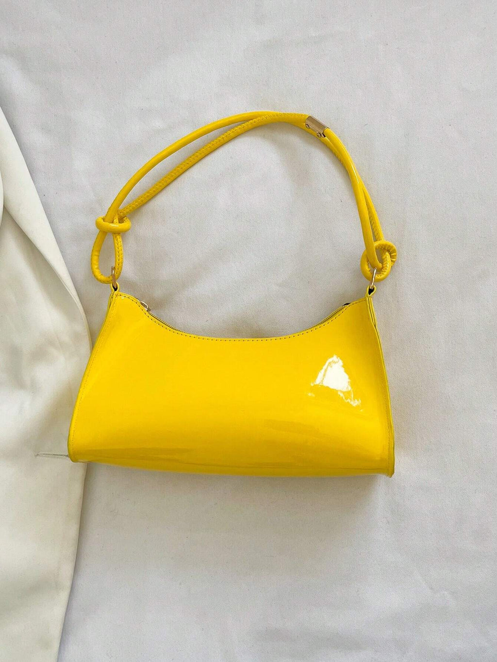 14620 1c-03-10 Bolso de hombro amarillo 1 Pza