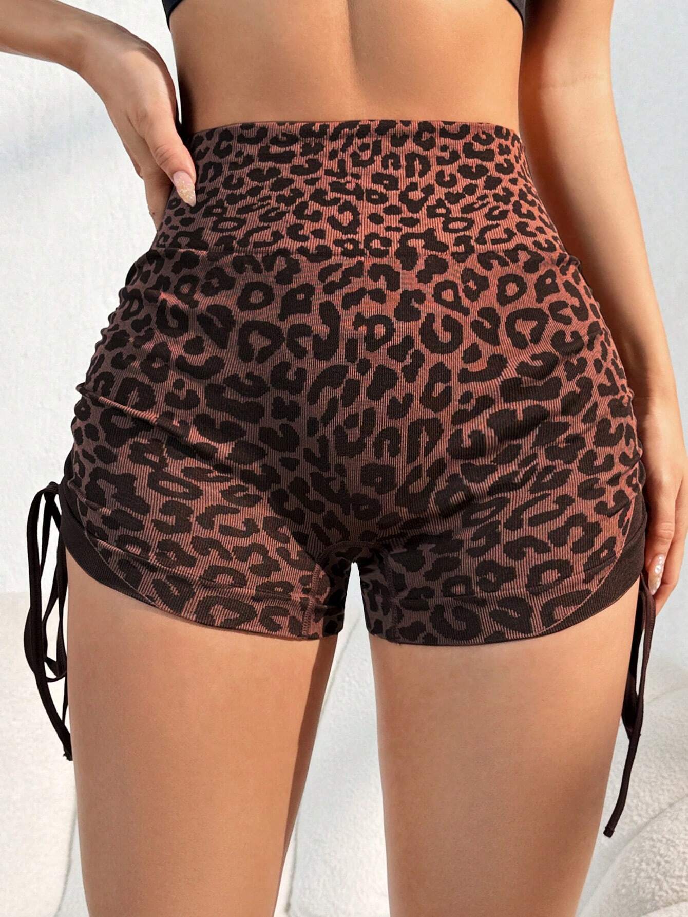 18453 1a-008 Shorts estampado de leopardo 1 Pza