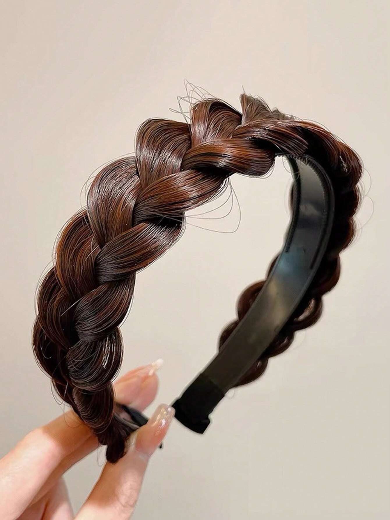 18412 1b-066 Diadema trenzada con cabello sintético 1 Pza