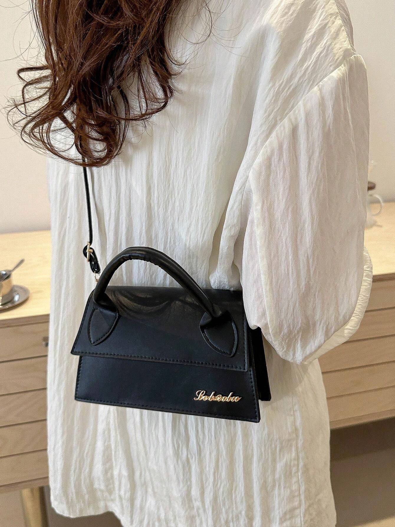 14927 1c-03-13 1 pieza Bolso con solapa elegante