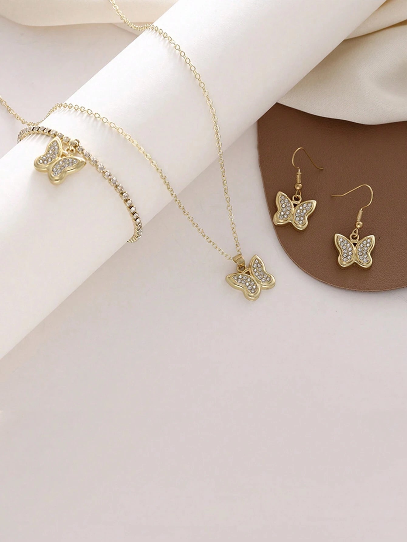 15703 1b-062 Pendientes 4 Pzas