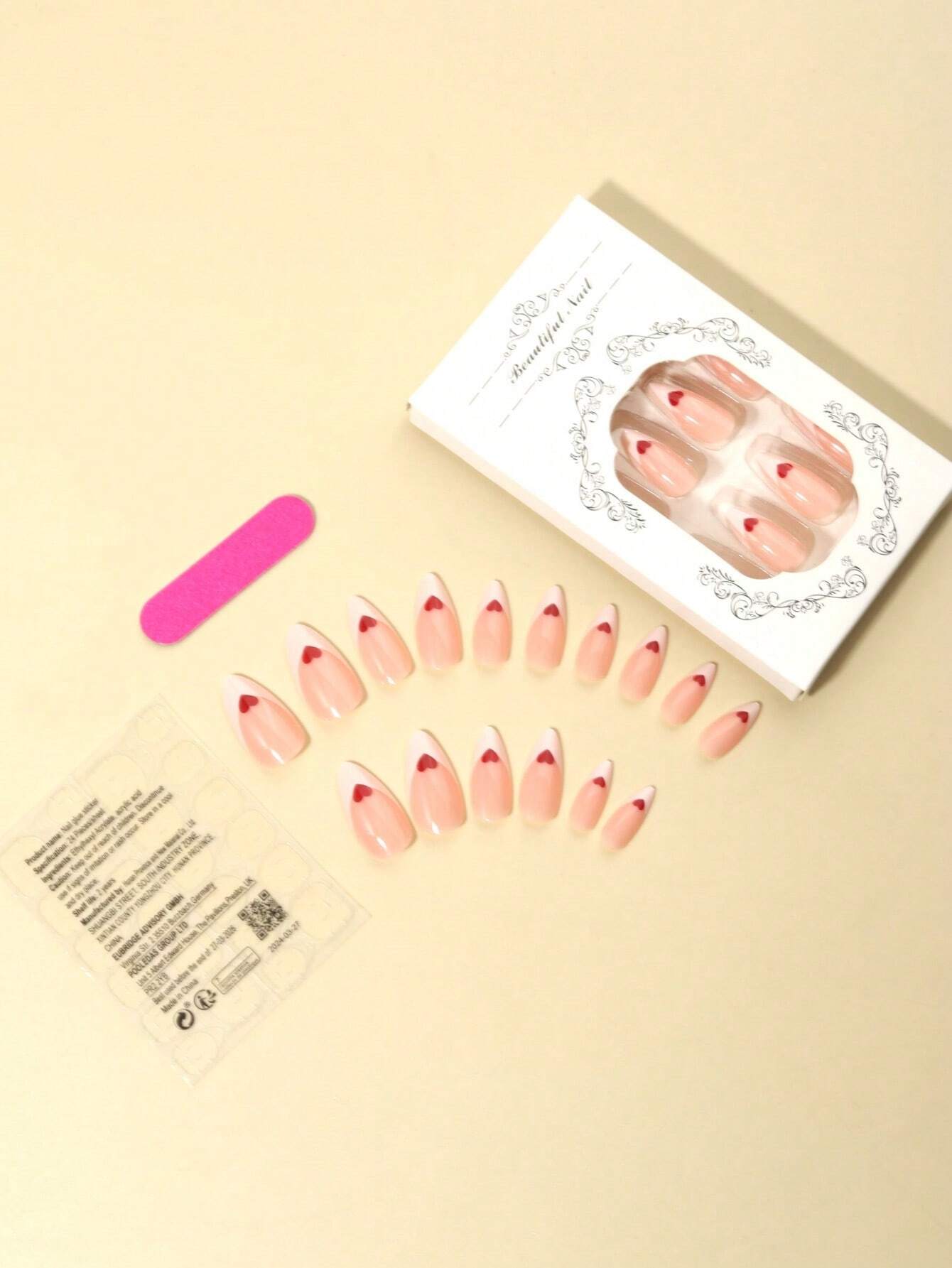 18556 1b-067 Uñas forma de corazón minimalista 24 Pzas