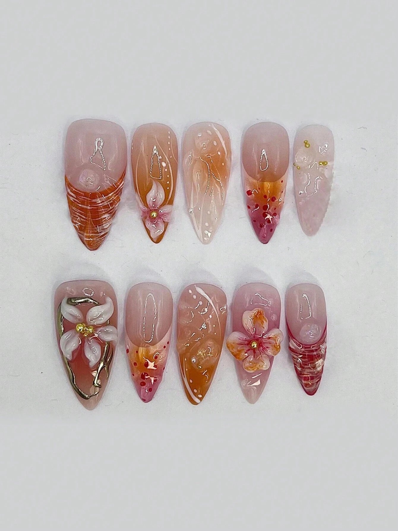 18261 1b-051 Uñas postizas con diamantes y dorado sólido 24 Pzas
