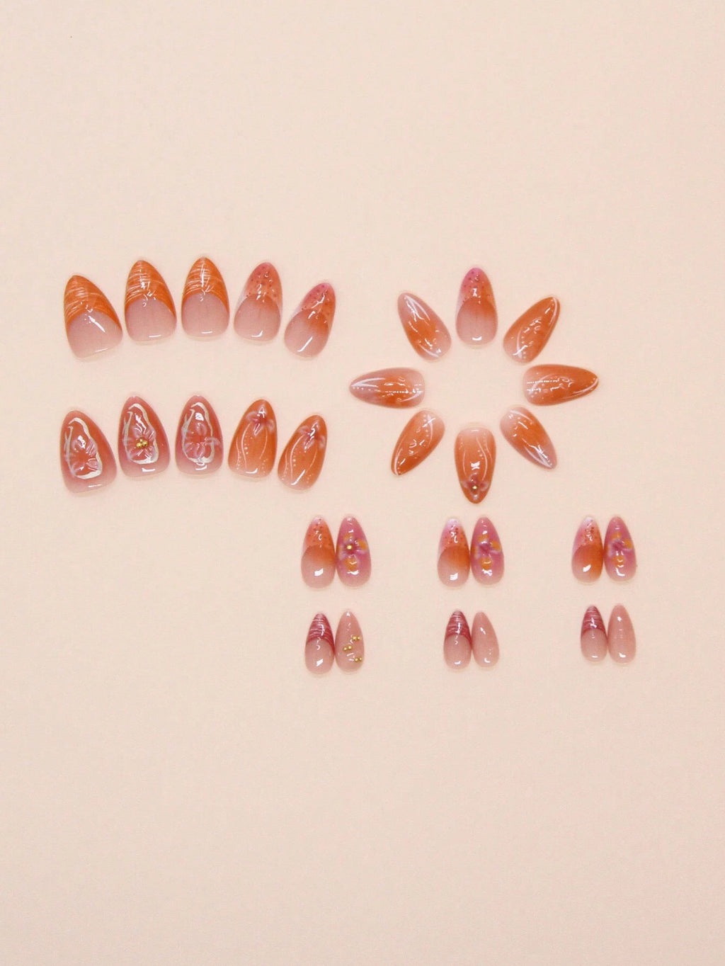 18261 1b-051 Uñas postizas con diamantes y dorado sólido 24 Pzas