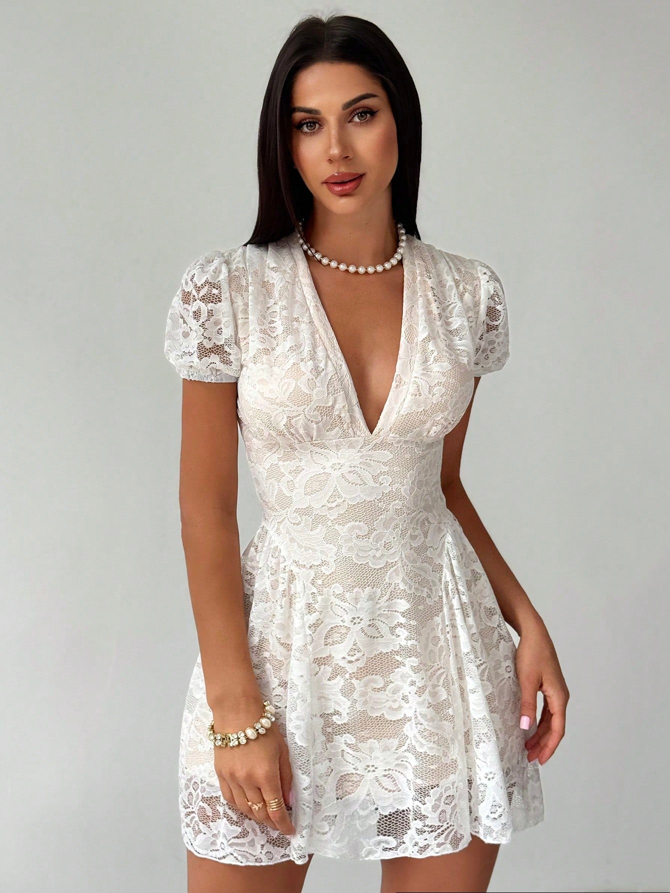 19305 1a-007 Vestido elegante con cuello en V 1 Pza