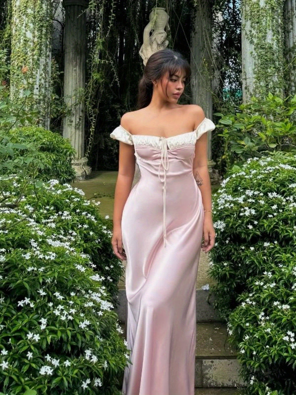 19445 1a-050 Vestido sin hombros con mangas abullonadas 1 Pza