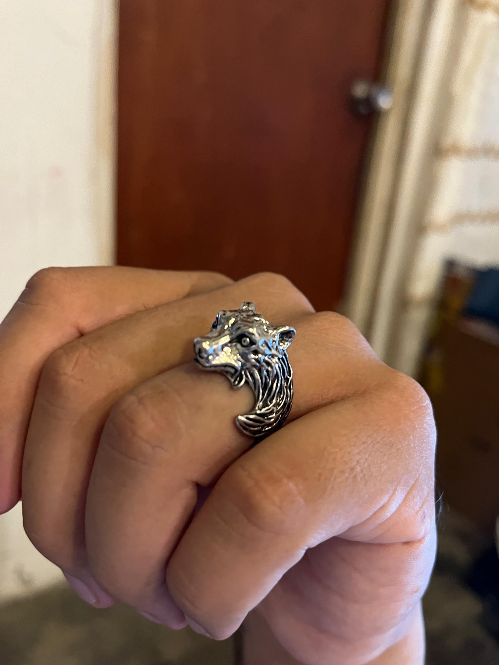 9902 1b-072 Anillo de León