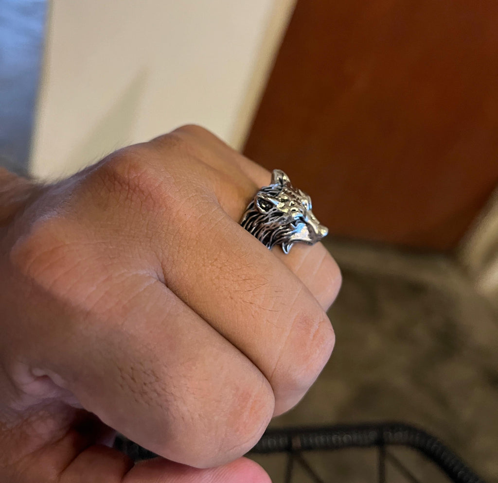 9902 1b-072 Anillo de León