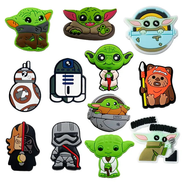 9810 b01-18 Doce piezas decoracion de zapatos Baby Yoda