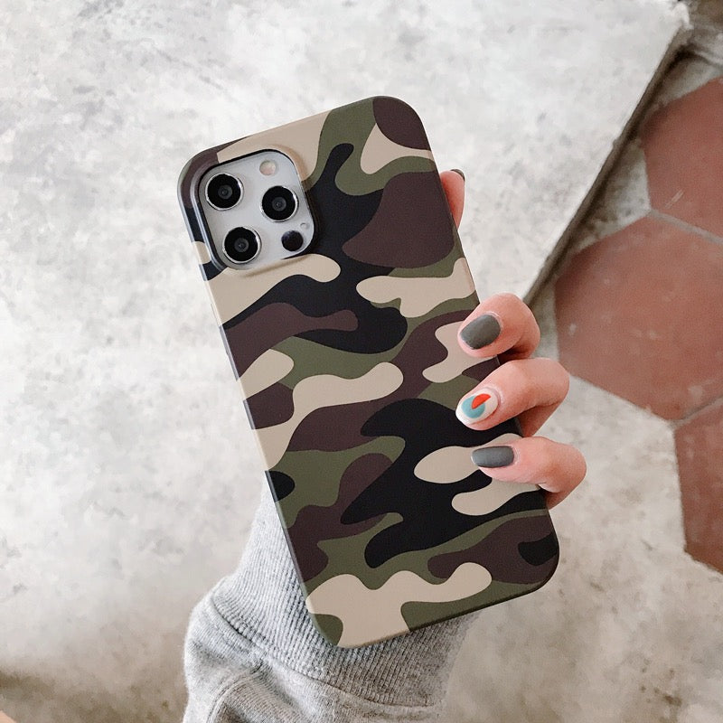 3525 2t-014 Funda de silicona anticaída con patrón de camuflaje