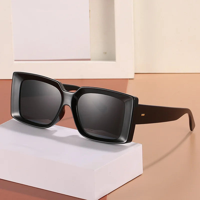 10818 1l-397 Gafas de sol de montura estrecha para mujer