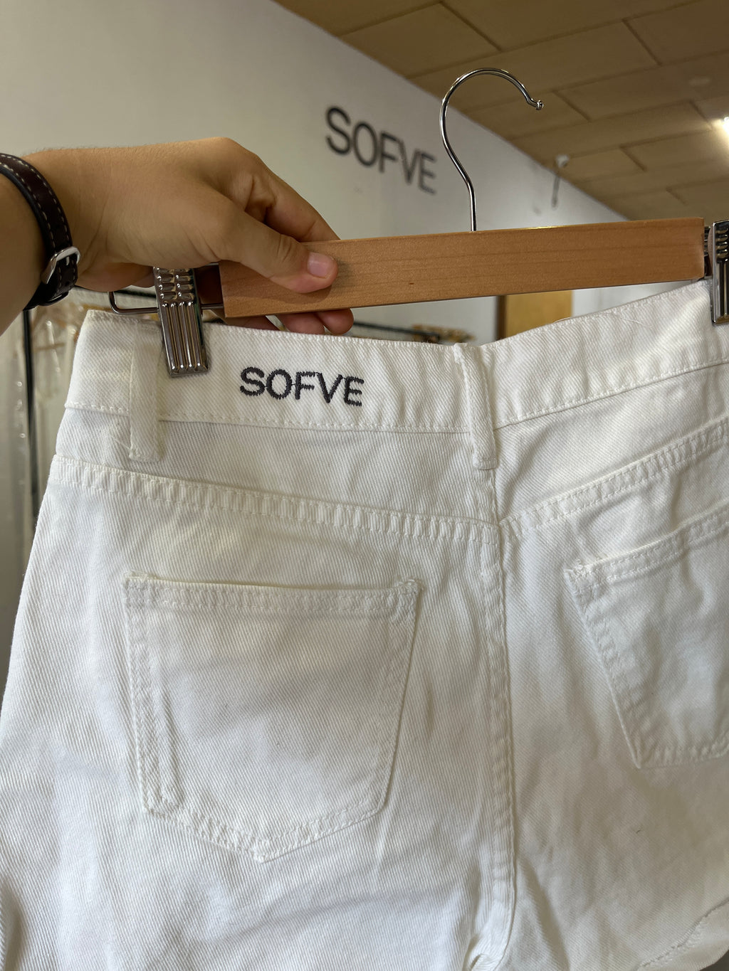 17839 1t-007 SOFVE short en mezclilla de talle alto 1 Pza