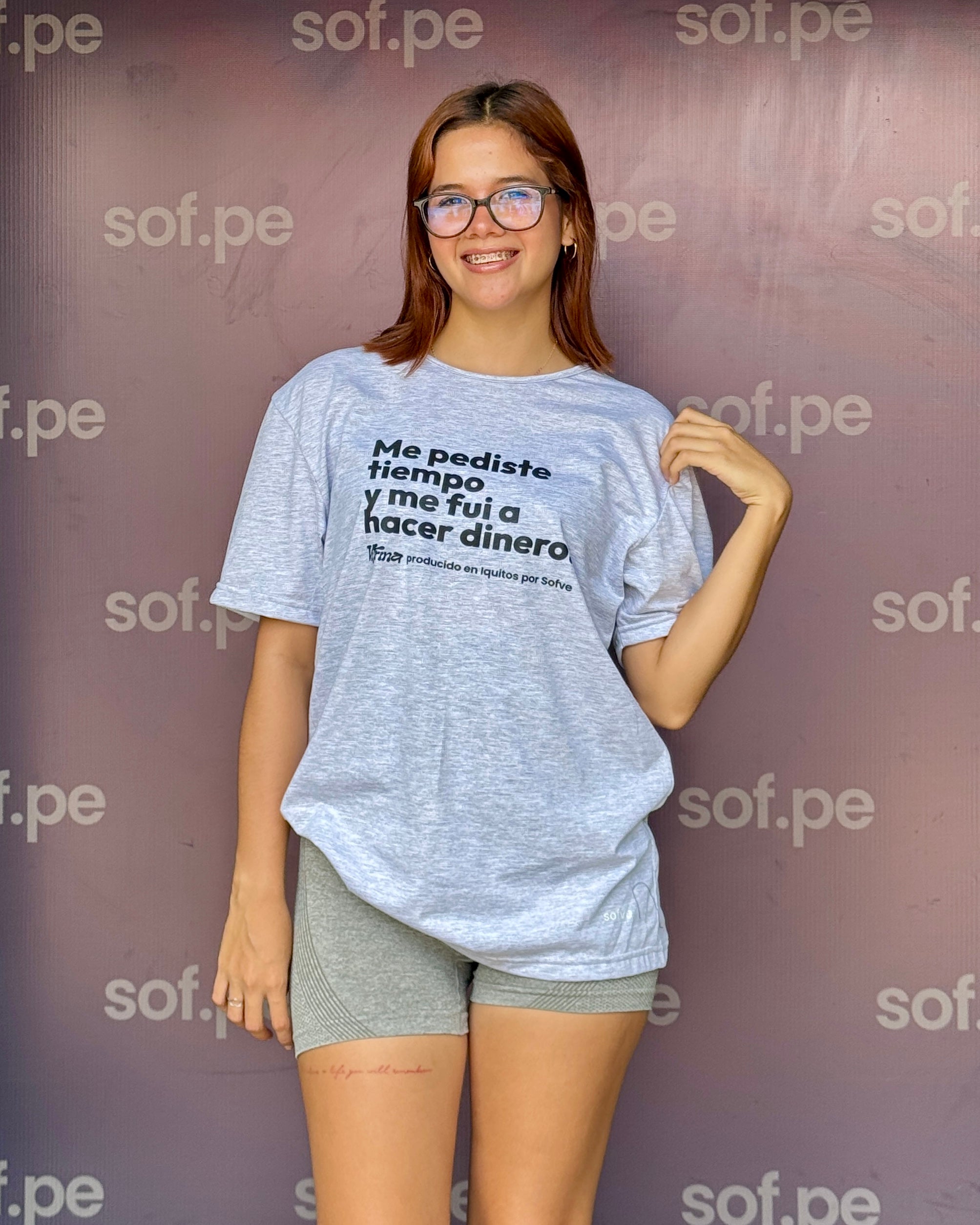 10044 Vitrina Loret Gang