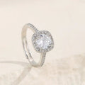 5236 b01-16 Anillo de circón cuadrado brillante ajustable