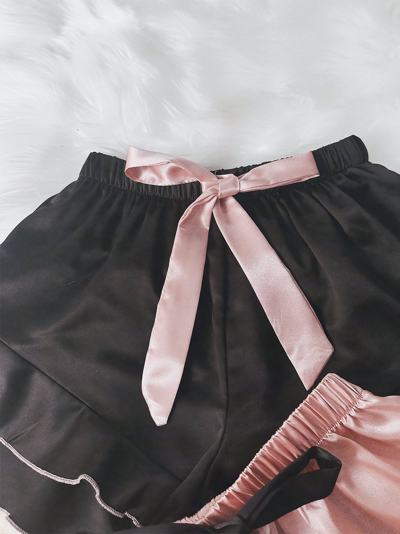 14094 1t-007 Pantalones cortos de satén