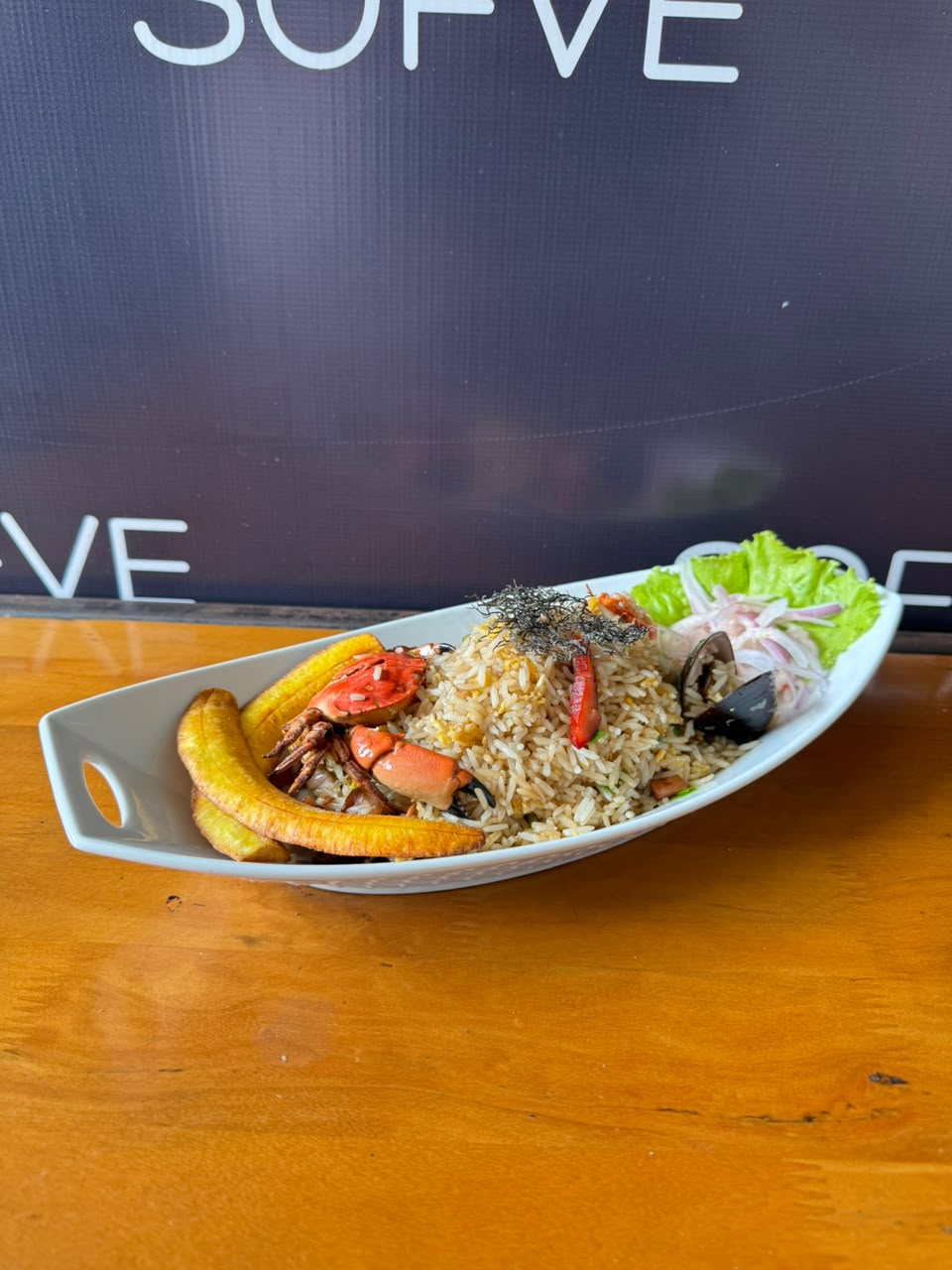 Arroz chaufa con mariscos