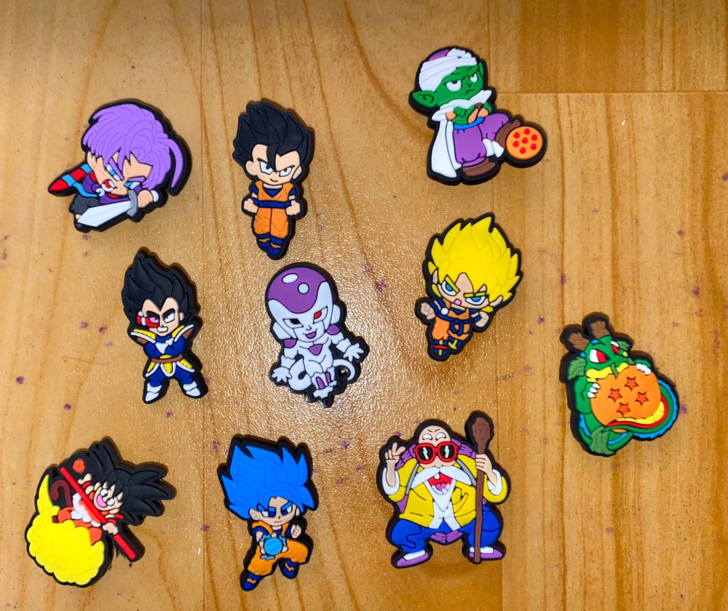 10503 b03-13 Diez Charms - Pines para zuecos de Dragon Ball PVC