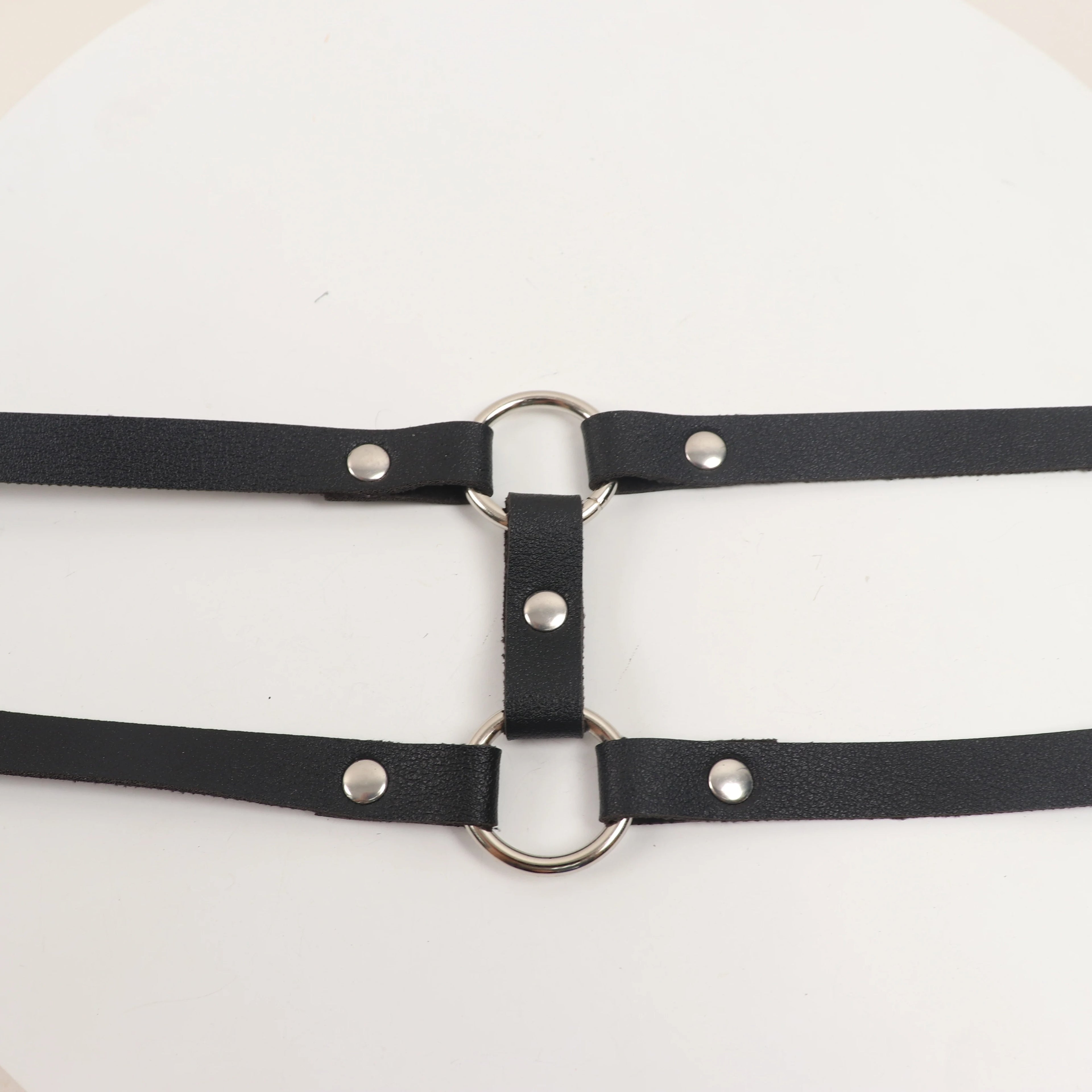 14652 1b-076 Gargantilla de cuero sintético