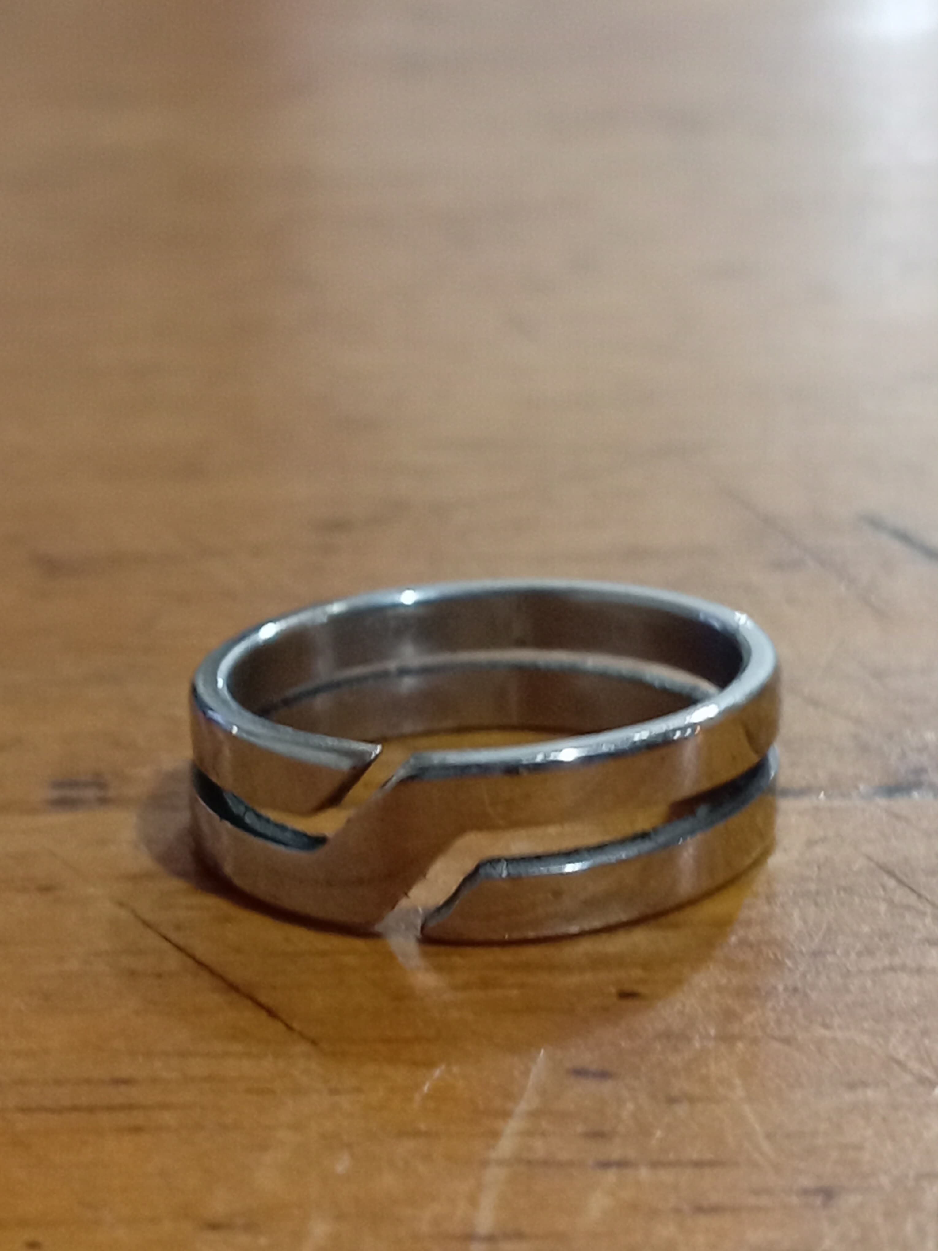 11488 1b-070 Anillo De Acero De Titanio Para Hombres Fresco Con Patrón Helado